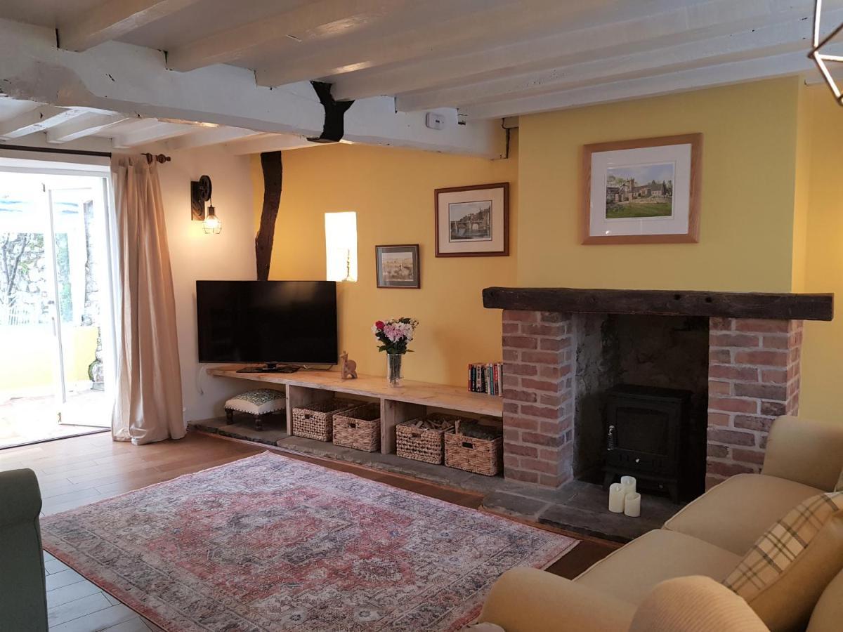 Cruck Cottage Pickering Luaran gambar