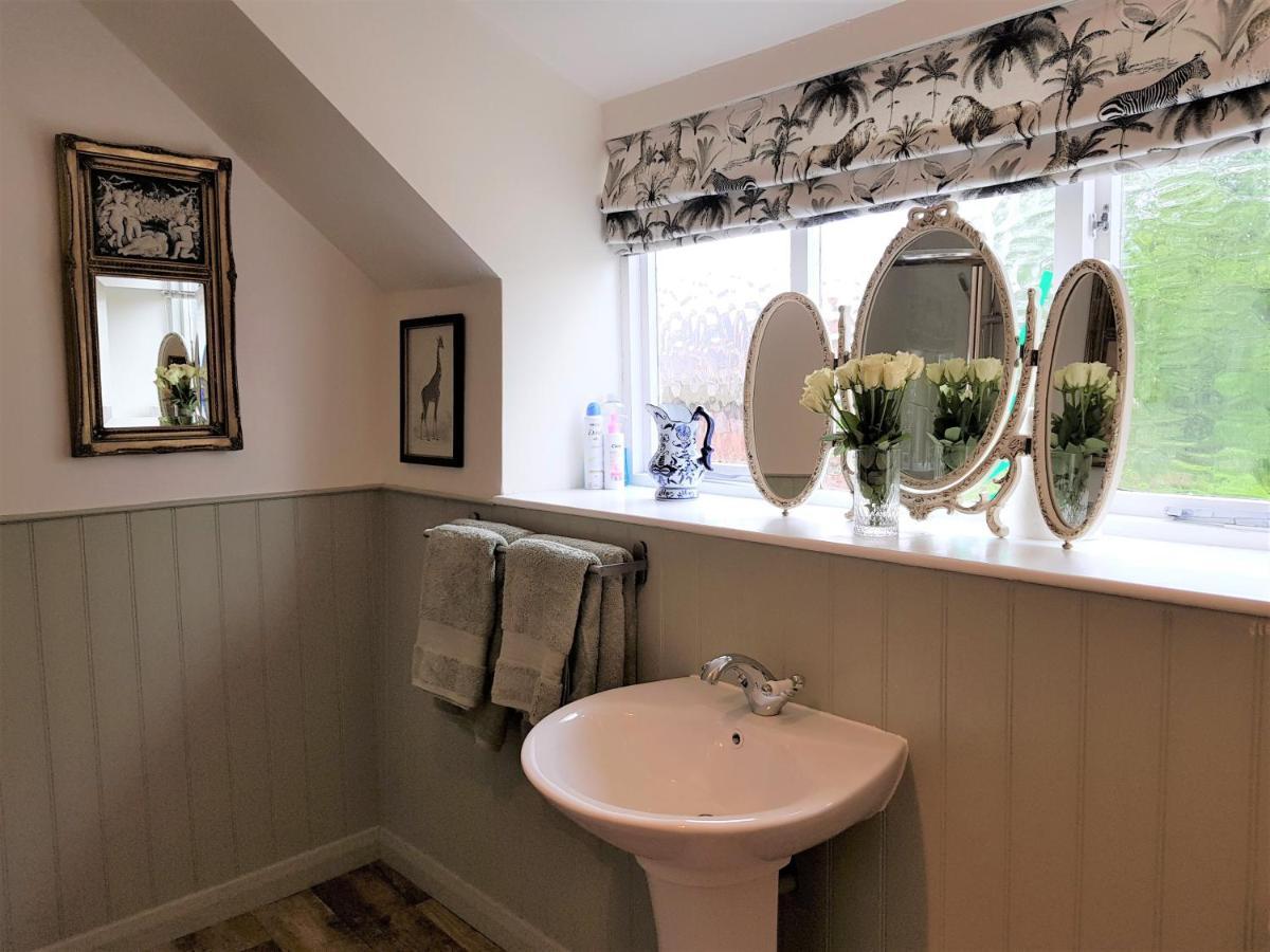 Cruck Cottage Pickering Luaran gambar