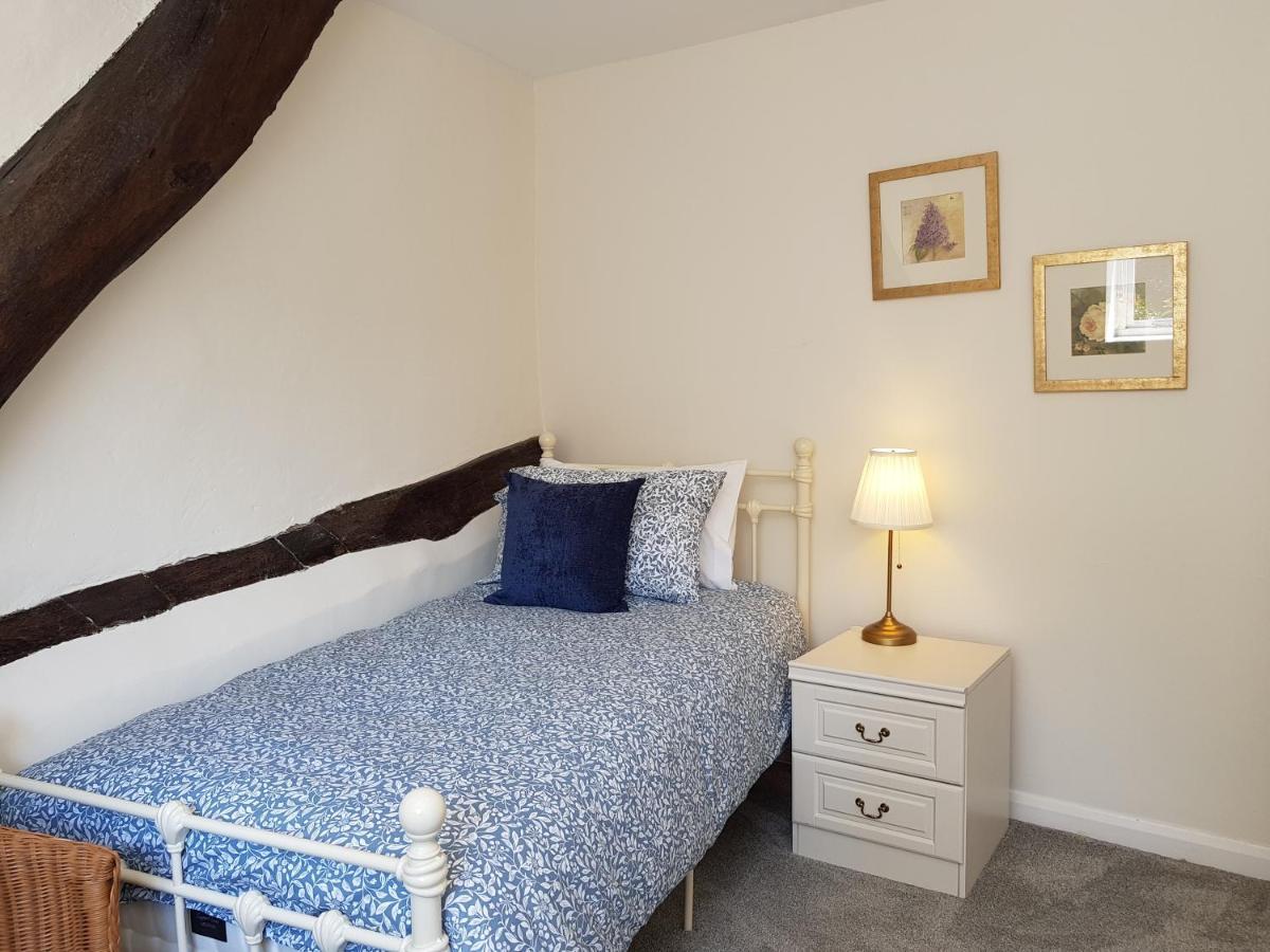 Cruck Cottage Pickering Luaran gambar