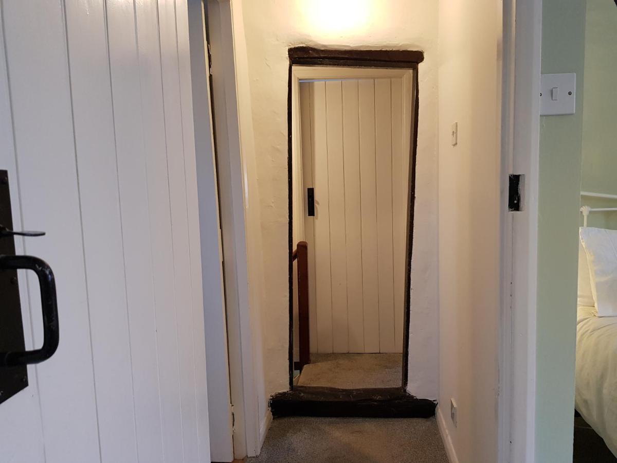 Cruck Cottage Pickering Luaran gambar